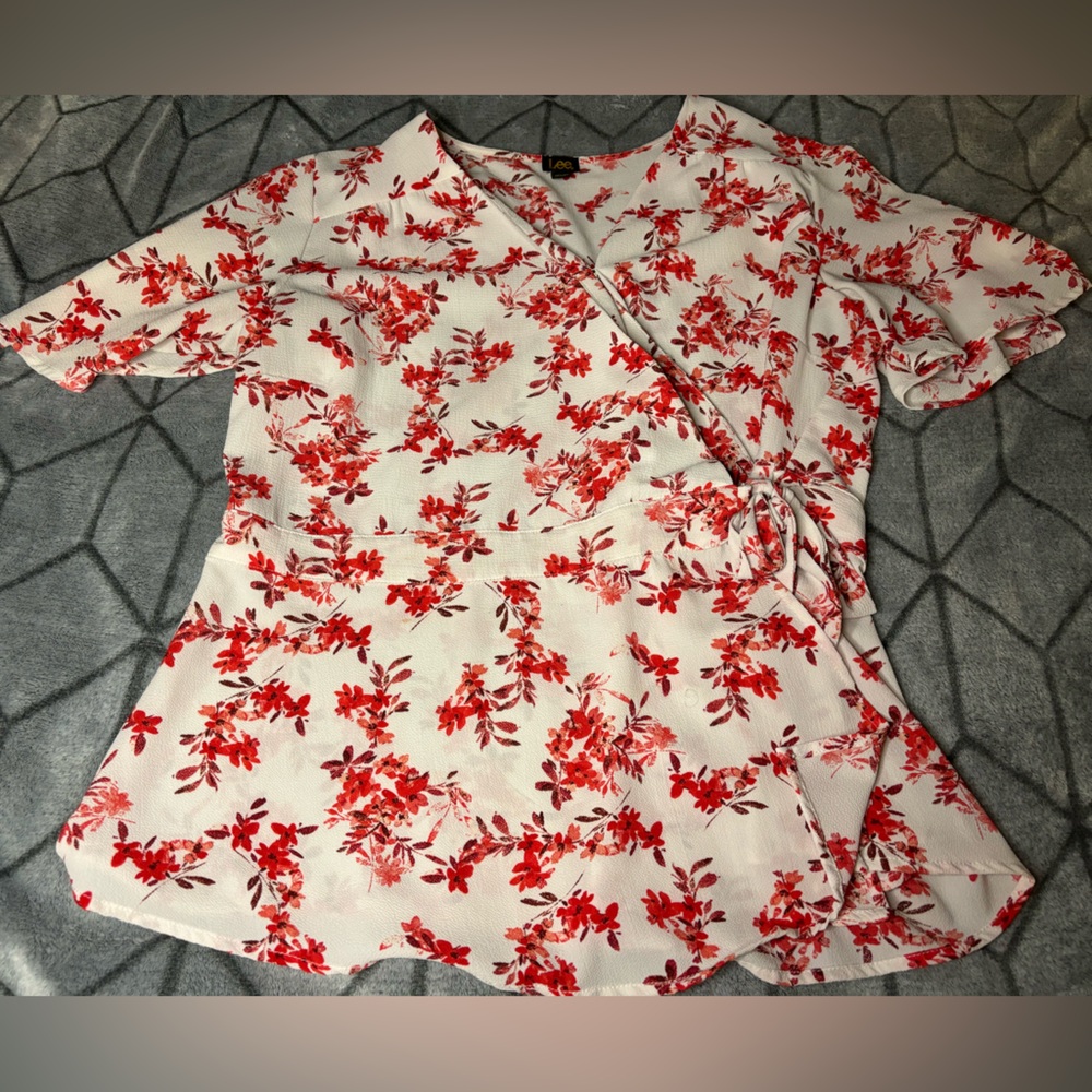 Lee Xl Front Tie Top
